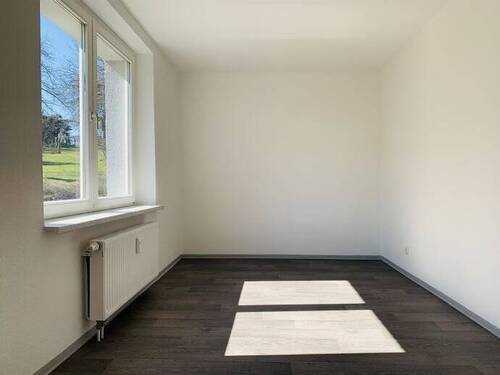 Schlafzimmer - Etagenwohnung mit 100,00 m&sup2; in Jahnsdorf/Erzgeb. zur Miete