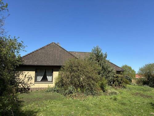 Gartenansicht - Bungalow mit 204,00 m&sup2; in Barnstorf zum Kaufen