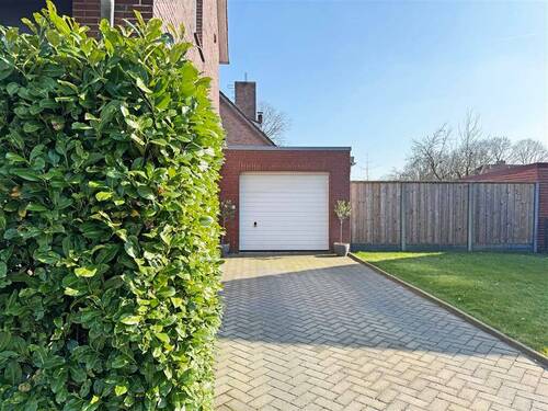 Garage - 