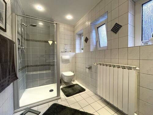 Badezimmer Erdgeschoss - 