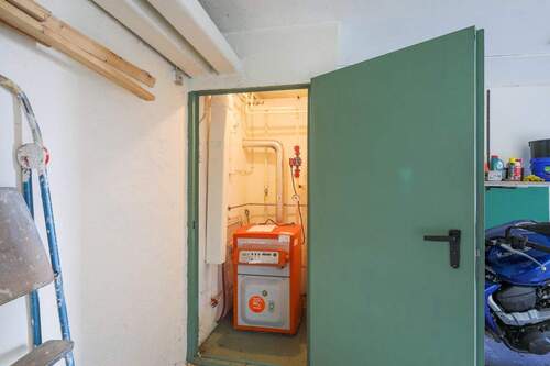 Heizungsanlage in Garage - 