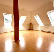 Gemütliche 2-Raum-Dachgeschosswohnung in Gornsdorf mit PKW-Stellplatz!