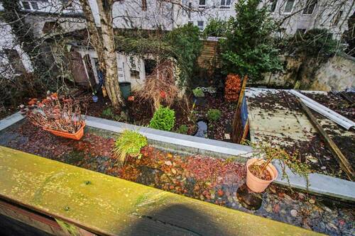 Hof- Gartenbereich - 