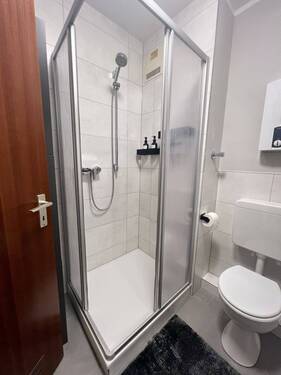 Beispiel modernisiertes Duschbad - 