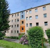 Sehen, staunen, einziehen - helle 2-Raum-Wohnung in ruhiger Jahnsdorfer Lage mit Blick ins Grüne - Jahnsdorf/Erzgeb.