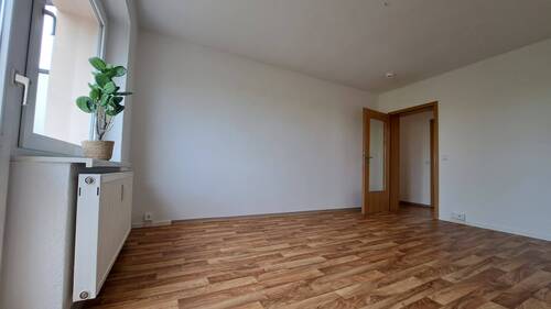 Wohnzimmer.jpg - 2 Zimmer Etagenwohnung zur Miete in Jahnsdorf/Erzgeb.