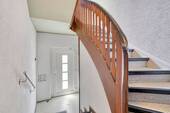 Treppenhaus EG - Mehrfamilienhaus, Wohnhaus mit 231,00 m² in Castrop-Rauxel zum Kaufen