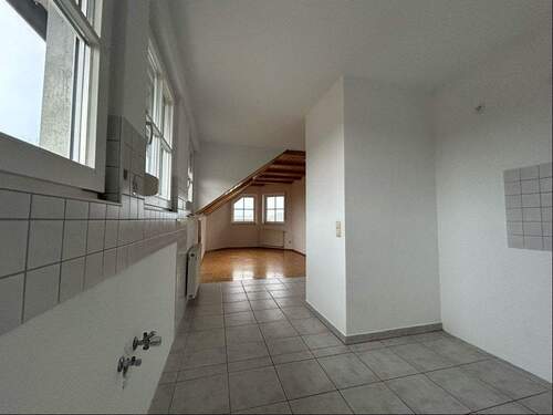 Blick von Küche in den Essbereich - 