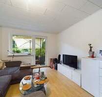 St. Gertrud - Karlshof: charmante 3 Zimmer Erdgeschosswohnung mit Balkon in kleinem Mehrfamilienhaus - optional mit Stellplatz - Lübeck / Sankt Gertrud