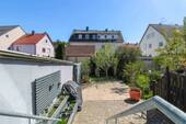 Ausgang zu Terrasse - 