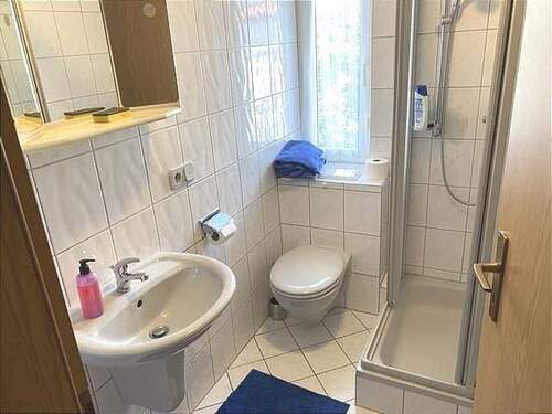 Bad II mit Dusche - 