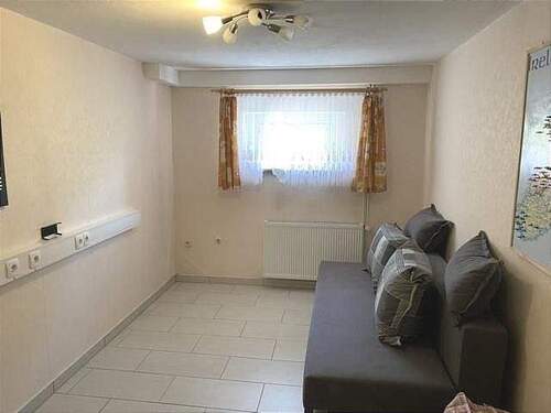 Büro/Gästezimmer im KG - 