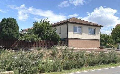 Außenansicht - 4 Zimmer Einfamilienhaus zum Kaufen in Roßleben