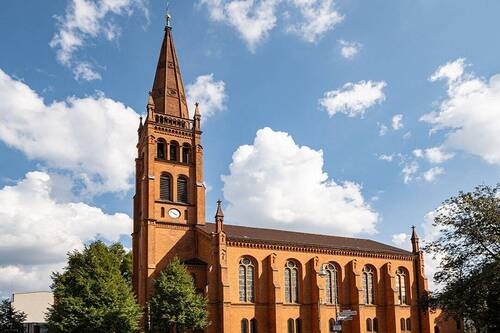 Nahegelegene Zwölf-Apostel-Kirche - 