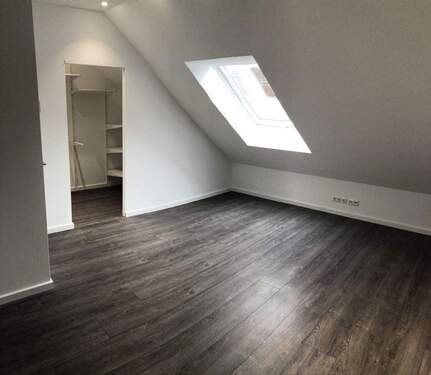 Schlafzimmer 5 inkl. Ankleide - 
