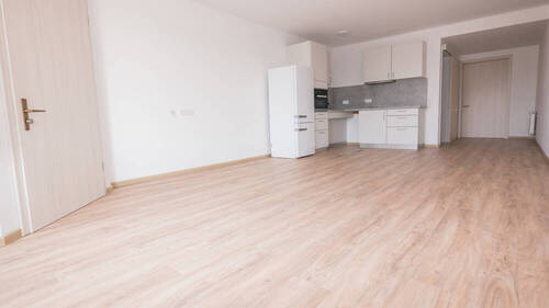 Wohnen - 2 Zimmer Etagenwohnung zur Miete in Großheirath