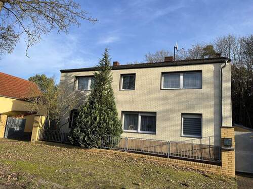 Haus Front - 5 Zimmer Einfamilienhaus zum Kaufen in Lutherstadt Wittenberg