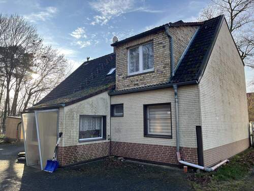 Haus Rückseite - 5 Zimmer Einfamilienhaus in Lutherstadt Wittenberg