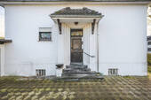 Hauseingang - Mehrfamilienhaus, Wohnhaus mit 139,30 m&sup2; in Eschweiler zum Kaufen