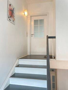 Wohnungseingangstür - 4 Zimmer Etagenwohnung zur Miete in Bielefeld