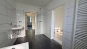 viel Platz im Bad - 4 Zimmer Etagenwohnung in Coburg