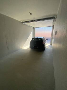 Auto in Garage - Garage, Stellplatz zur Miete in Tauberbischofsheim