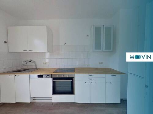 Bild 1 - ++ WG GEEIGNET! Gemütliche 3-Zimmer-Wohnung im Dachgeschoss mit Einbauküche ++