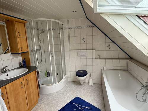 Badezimmer DG - 