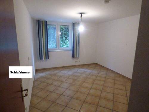 Foto 03 Schlafzimmer.jpg - 2 Zimmer Etagenwohnung in Bergisch Gladbach