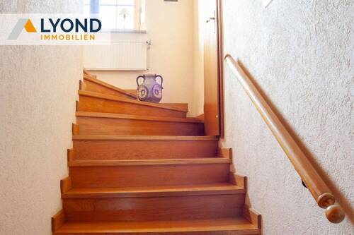 Treppenhaus 1.OG - DG - 