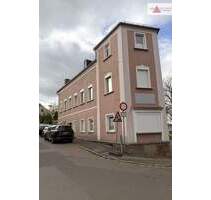 Wohnen, vermieten & Gewerbe: Stadthaus mit Kamin, Balkon und Garten in Lichtenstein (Zwickau) - Lichtenstein/Sachsen