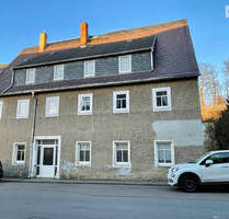 Vollvermietetes Mehrfamilienhaus bei Dresden, Dippoldiswalde: 3 WE | Faktor 11,5 | Garagen & Balkone