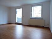 Wohnzimmer - 3 Zimmer mit Balkon im 1.Obergeschoß