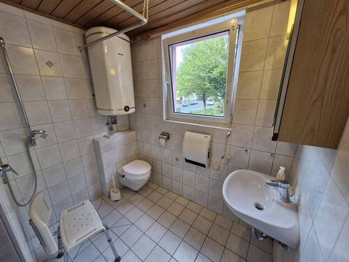 EG-Bad mit Dusche-#164341 - 