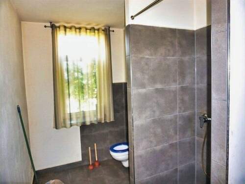 Bad mit Dusche und WC neu OG - 
