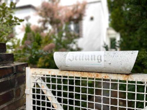 Eingangstür.jpeg - Großzügiges Zuhause mit Charakter und Potenzial nahe der Müggelspree