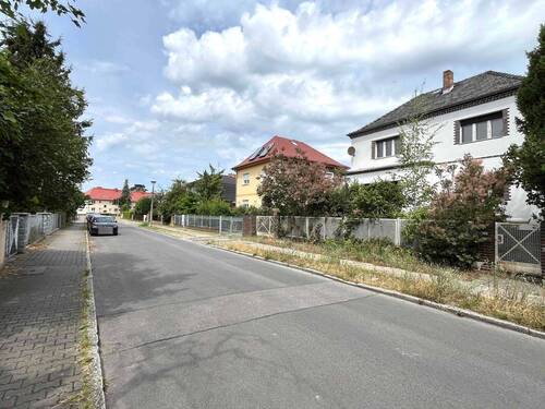 Anwohnerstraße 1.jpeg - Einfamilienhaus mit 169,00 m&sup2; in Berlin zum Kaufen