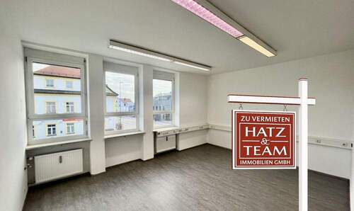 Hatz & Team Immobilien GmbH - Bürofläche mit Parkflächen und idealer Anbindung in Passau- Kohlbruck!