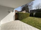 Terrasse mit Gartenanteil (2) - 