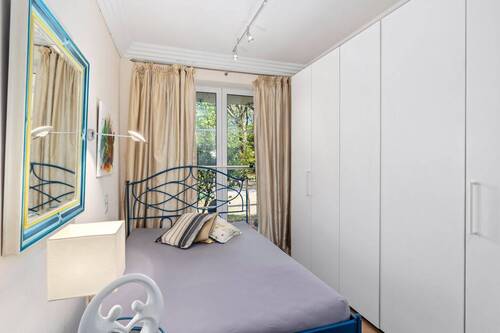 Flexibel nutzbares Arbeits-, Gäste- oder Kinderzimmer (11,43m²) mit ... - 