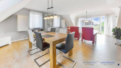 Wohnzimmer - 8 Zimmer Einfamilienhaus zum Kaufen in Fehmarn / Neue Tiefe