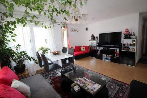 Wohnzimmer - 3 Zimmer Etagenwohnung in Tuttlingen