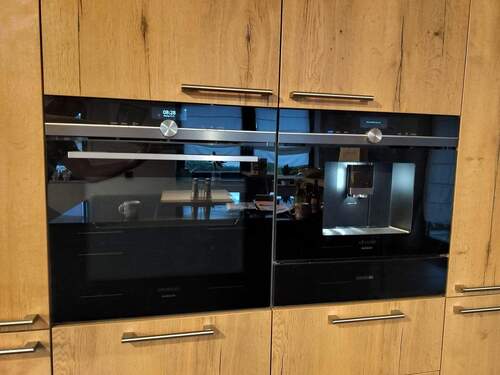 Integrierter Siemens Einbauherd und Siemens Kaffevollautomat - 