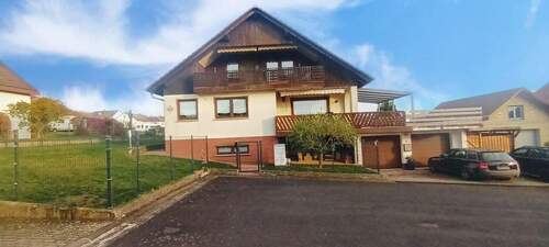 2025-11-17 12_41_28.914+0100 - Super gepflegte Zweifamilienhaus in herrlicher, ruhiger Ortsrandlage umgeben von viel Grün