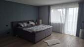 Schönes Schlafzimmer mit direktem Terrassenzugang - 