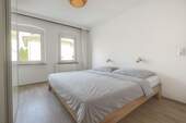Schlafzimmer_EG - 