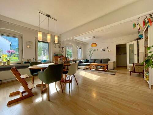 Wohn-/Essbereich_EG - Zentrumsnahe Doppelhaushälfte mit großem Garten und Garage in Waiblingen zu verkaufen