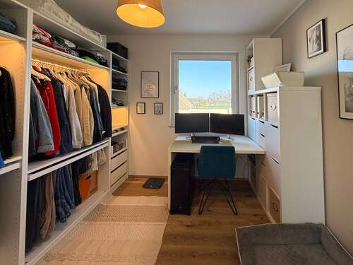 Ankleidezimmer und Büro - 