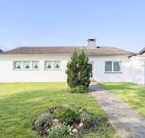 Exklusive Lage Langenfeld Vogelsiedlung: Bungalow mit großzügiger Wohnfläche