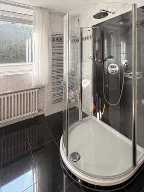 ...mit Dusche - 